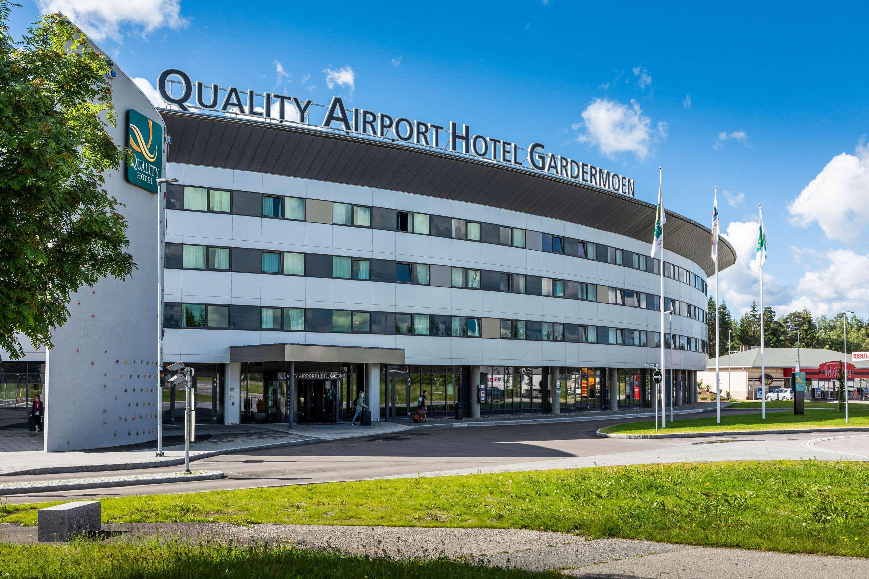 Quality Airport 4*